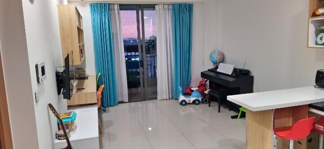 Phòng khách Botanica Premier, Tân Bình Căn hộ Botanica Premier tầng trung, hướng Đông view thành phố.