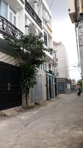 Hẻm nhà phố Hiệp Bình Phước, Thủ Đức Nhà phố hẻm hướng Tây Bắc, đầy đủ nội thất, sổ hồng riêng.