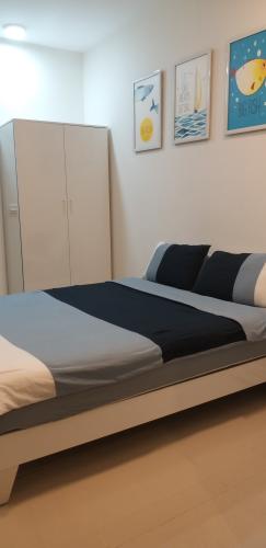 Phòng ngủ Rivergate Residence, Quận 4 Căn hộ Office-tel Rivergate Residence tầng trung hướng Tây Nam.