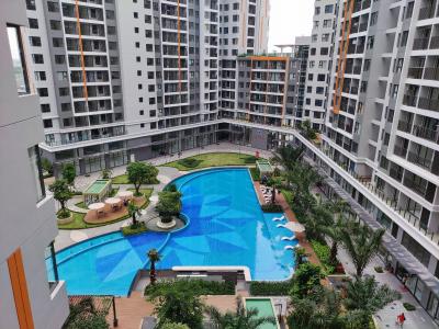 view nội khu hồ bơi căn hộ Safira Khang Điền Bán căn hộ tầng cao Safira Khang Điền, cửa hướng Đông Nam