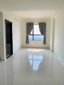 Phòng khách căn hộ Green River Căn hộ Green River hướng Đông Nam, view thành phố cực thoáng mát.