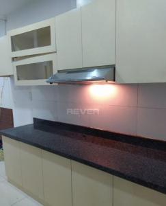 Bếp Ngọc Lan Apartment Căn hộ Ngọc Lan nội thất cơ bản, view Phú Mỹ Hưng.