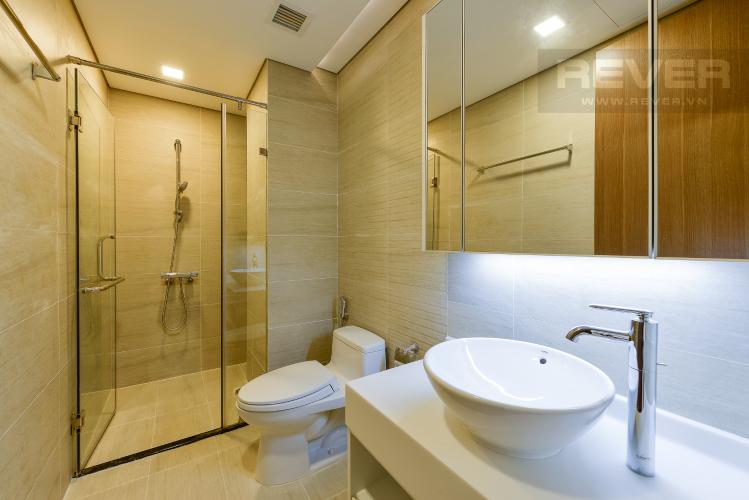 phòng tăm 2 Căn hộ Vinhomes Central Park tầng cao Park 6 nội thất cơ bản, view sông