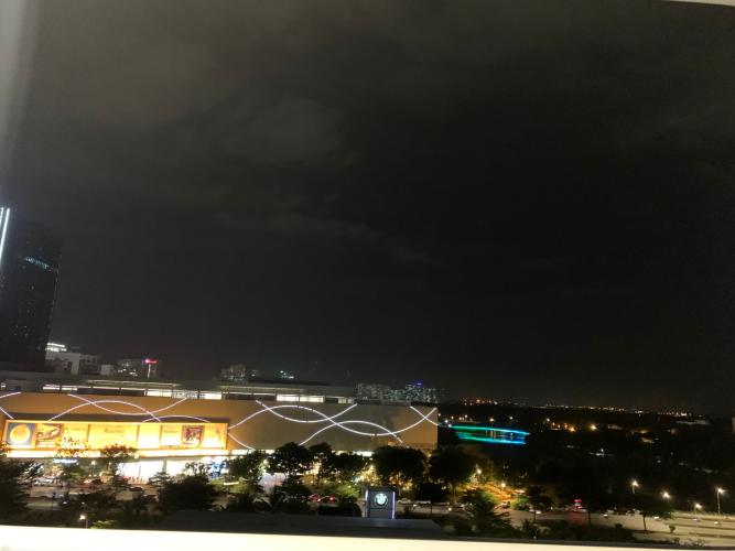 View Scenic Valley Quận 7 Căn hộ tầng trung Scenic Valley view nội khu hồ bơi.