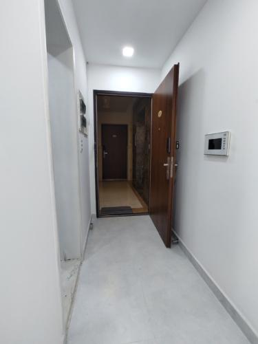 lobby duplex STAR HILL PHÚ MỸ HƯNG Bán duplex Star Hill Phú Mỹ Hưng 3PN, tầng 4 block A, đầy đủ nội thất, sổ hồng