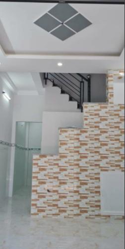 Bên trong nhà phố Chiến Lược, Bình Tân Nhà phố hướng Bắc, bàn giao sổ hồng riêng, đủ pháp lý.