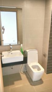 Phòng khách căn hộ SUNRISE CITY Bán căn hộ Sunrise City 1 phòng ngủ thuộc tầng trung, diện tích 35m2 