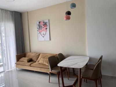 Phòng khách căn hộ Sunrise Riverside Cho thuê căn hộ tầng cao, nội thất cơ bản, view hồ bơi Sunrise Riverside.