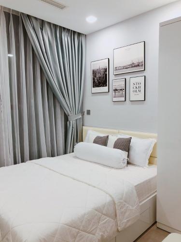 phòng ngủ Căn hộ Vinhomes Golden River tầng cao, view  lộng gió.