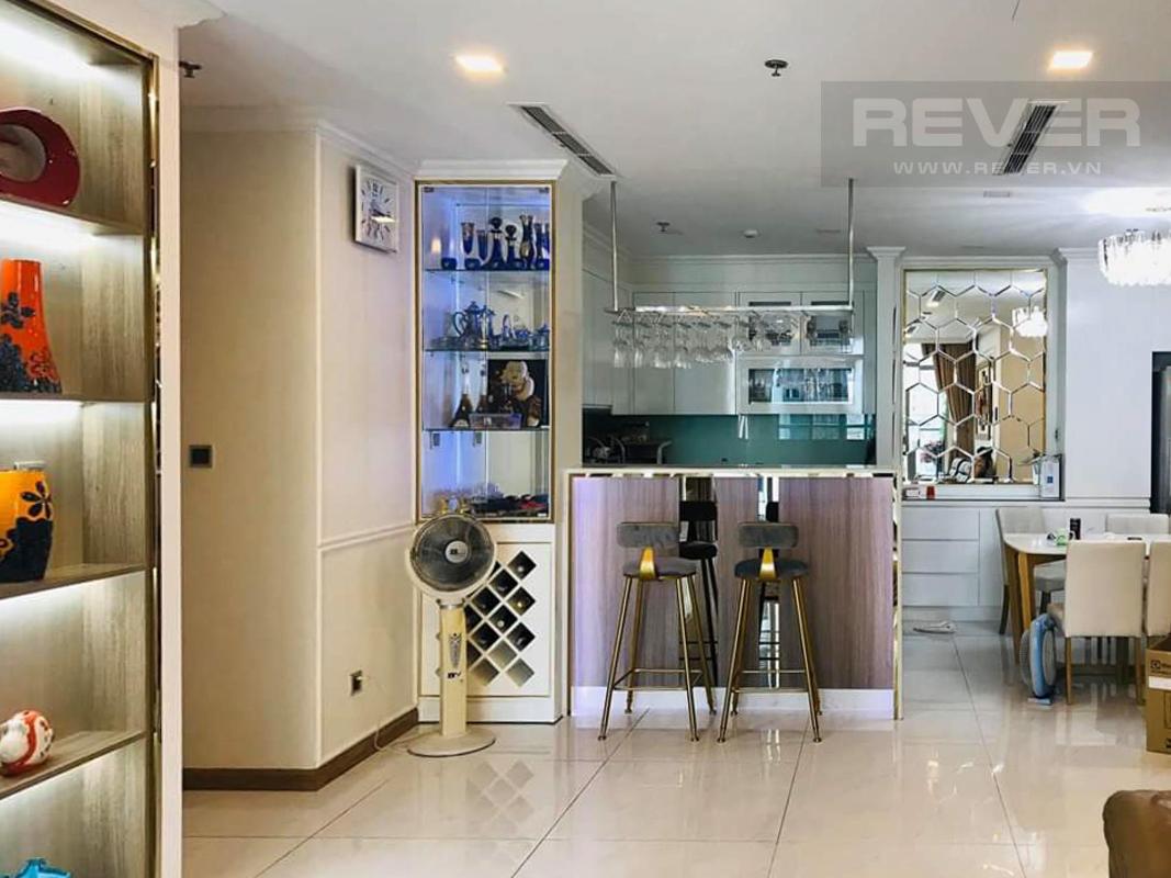 180eb702d8f43eaa67e5 Cho thuê căn hộ Vinhomes Central Park 4PN, tháp Park 6, diện tích 154m2, đầy đủ nội thất, view sông và công viên