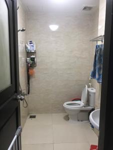 Phòng tắm Heaven Riverview, Quận 8 Căn hộ Heaven Riverview tầng trung, hướng Nam view thành phố.