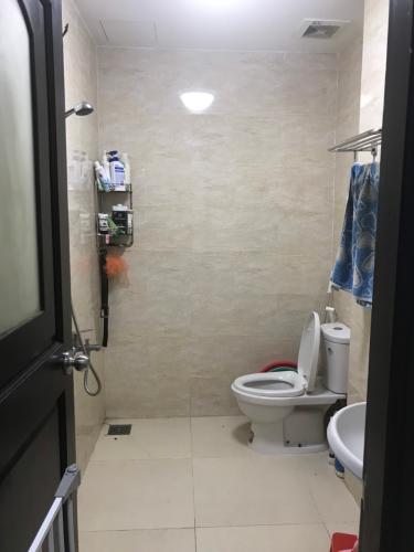 Phòng tắm Heaven Riverview, Quận 8 Căn hộ Heaven Riverview tầng trung, hướng Nam view thành phố.