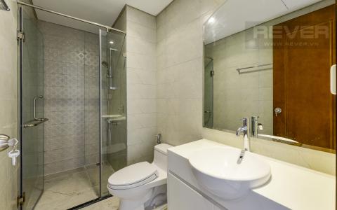 Phòng tắm Căn hộ Vinhomes Central Park tầng cao L2 view sông, nhiều tiện ích