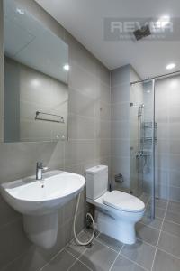 Toilet căn hộ THE GOLD VIEW Cho thuê căn hộ The Gold View 2PN, tầng cao, đầy đủ nội thất, ban công Đông Nam