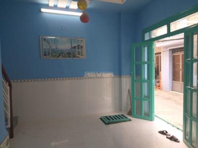 Phòng khách nhà phố Bình Tân Nhà phố mặt tiền Bình Tân diện tích sử dụng 80m2, hướng Đông.