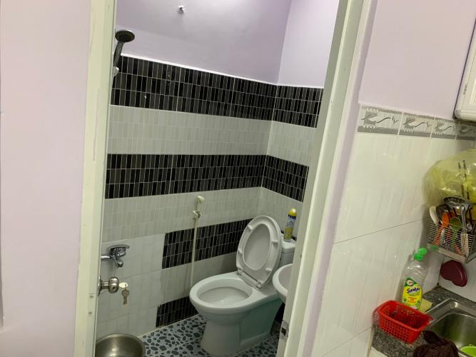 Phòng tắm nhà phố Phú Nhuận Bán nhà phố hẻm đường Nguyễn Đình Chiểu, Phường 3, quận Phú Nhuận, diện tích đất 25.4m2, diện tích sàn 50.8m2