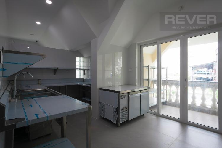 Khu Vực Bếp biệt thự Nhà Bè Bán hoặc cho thuê biệt thự KDC Kim Long, Nhà Bè, diện tích đất 10x21m, đầy đủ nội thất cao cấp, cửa hướng Nam