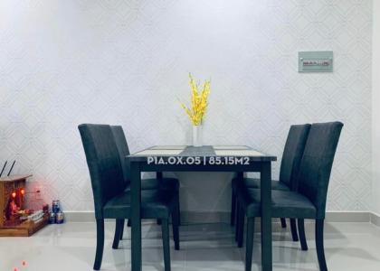 Bàn ăn Topaz Elite  Căn hộ Topaz Elite đầy đủ nội thất, view thành phố.