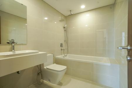 WC căn hộ Eco Green Saigon Cho thuê căn hộ Eco Green Saigon nội thất cơ bản, view thành phố.