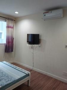 Phòng ngủ Carina Plaza Quận 5 Căn hộ Carina Plaza nội thất đầy đủ, cửa sổ 3 mặt thoáng.