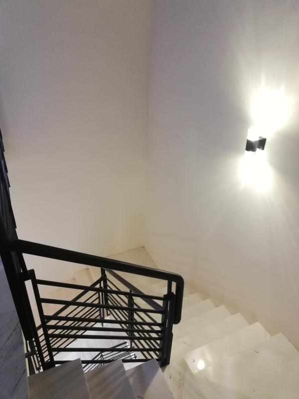 13 Bán nhà KDC Rosita Garden, Quận 9, kết cấu 3 tầng, hướng Đông Bắc