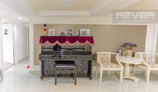 Phòng Giải Trí Duplex Phú Hoàng Anh 3 phòng ngủ view hồ bơi