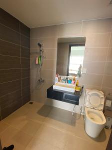 tolet căn hộ Sunrise Riverside Bán căn hộ Sunrise Riverside nội thất đầy đủ, bàn giao ngay.