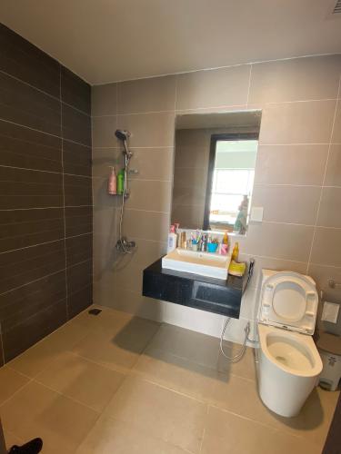 tolet căn hộ Sunrise Riverside Bán căn hộ Sunrise Riverside nội thất đầy đủ, bàn giao ngay.