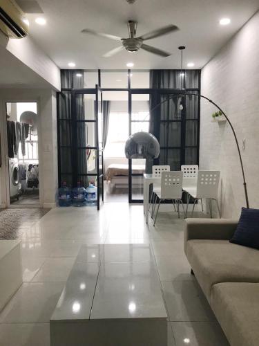 Phòng khách căn hộ LEXINGTON RESIDENCE Bán căn hộ Lexington Residence 1PN, tầng 9, đầy đủ nội thất, ban công Đông Nam