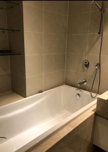 phòng tắm căn hộ Đảo Kim Cương Bán căn hộ view nội khu Đảo Kim Cương, nội thất đầy đủ