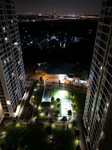 View Vinhomes Grand Park Quận 9 Căn hộ Vinhomes Grand Park tầng cao, view Landmark 81 tuyệt đẹp.