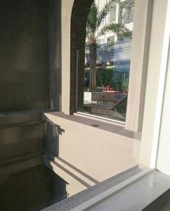 view nhìn ra phía ngoài căn hộ sài gòn mia Cho thuê Officetel Saigon Mia diện tích 32m2 nội thất cơ bản