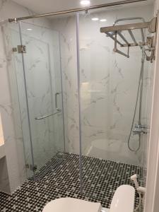 phòng tắm căn hộ Saigon South Residence Cho thuê căn hộ tầng cao Saigon South Residence nội thất đầy đủ.