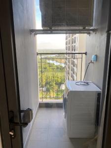 Ban công căn hộ Vinhomes Grand Park, Quận 9 Căn hộ Vinhomes Grand Park view nội khu yên tĩnh, nội thất đầy đủ.