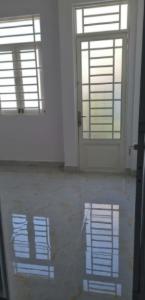 Bên trong nhà phố Chiến Lược, Bình Tân Nhà phố hướng Bắc, bàn giao sổ hồng riêng, đủ pháp lý.