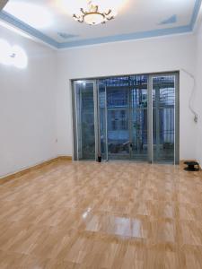 Bán nhà phố 2 tầng Nguyễn Văn Quỳ, Phú Thuận, quận 7, diện tích đất 56.7m2, hướng cửa Tây Bắc