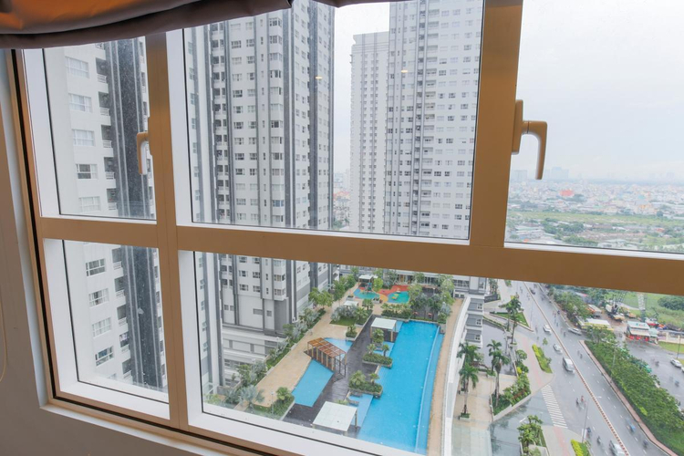 Sunrise City - Hướng nhìn tiện ích nội khu và trung tâm thành phố từ căn hộ W1