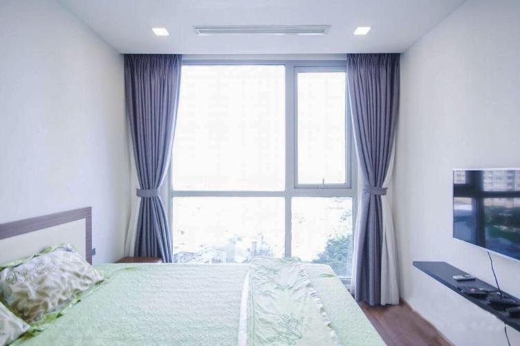 Phòng ngủ căn hộ Vinhomes Central Park Bán căn hộ 2 phòng ngủ Vinhomes Central Park, đầy đủ nội thất, view thành phố thoáng mát, sổ hồng đầy đủ.