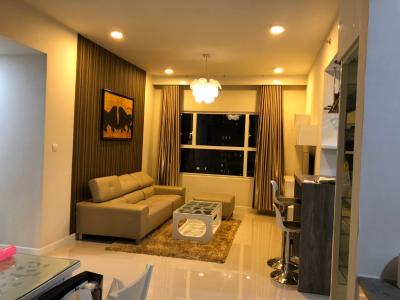 phòng khách căn hộ sunrise city Căn hộ Sunrise City tầng cao, hướng Đông Nam, đầy đủ nội thất.