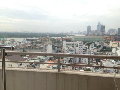 View chung cư Ngô Tất Tố, Bình Thạnh Căn hộ chung cư Ngô Tất Tố tầng thấp, hướng Bắc, đầy đủ nội thất.