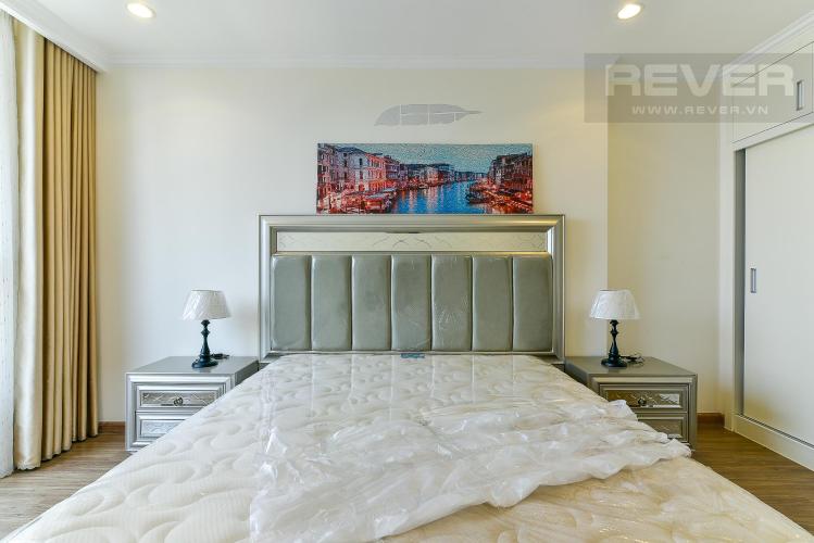 Phòng ngủ căn hộ VINHOMES CENTRAL PARK Cho thuê căn hộ Vinhomes Central Park 2PN, tháp Landmark 3, đầy đủ nội thất, view thành phố