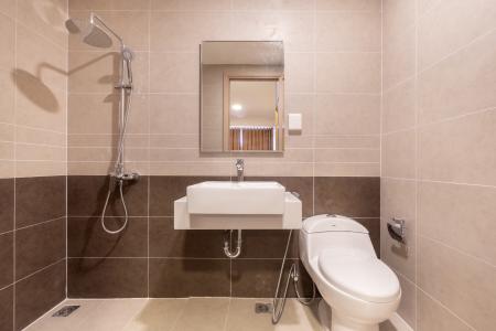 Nhà tắm căn hộ The Sun Avenue Căn hộ The Sun Avenue tầng trung, view thành phố nhộn nhịp.