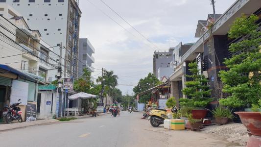 Bán đất nền đường Nguyễn Duy Trinh, diện tích đất 134.8m2, sổ hồng đầy đủ, sang tên nhanh chóng