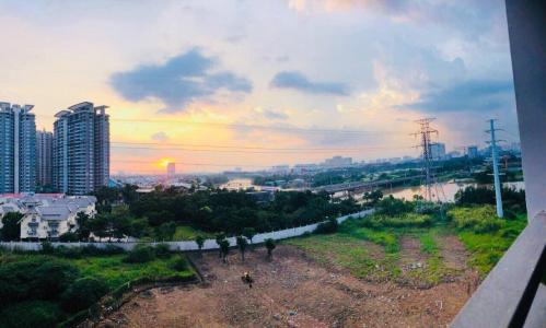 View căn hộ SUNRISE RIVERSIDE Bán căn hộ Sunrise Riverside 2PN, nội thất cơ bản, ban công hướng Đông