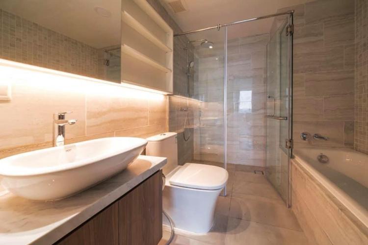 Nhà vệ sinh Kingdom 101, Quận 10 Căn hộ Kingdom 101 ban công hướng Nam, view thành phố.