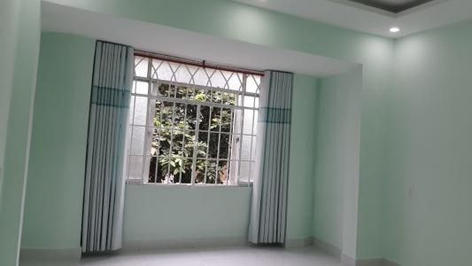 phòng ngủ  Nhà phố hướng Tây Nam, gần đại lộ Võ Văn Kiệt.