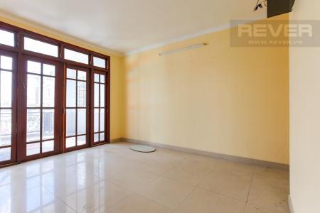 Phòng Ngủ tầng 2 Biệt thự 4 phòng ngủ đường Lý Phục Man Quận 7