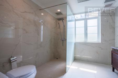 Phòng Tắm biệt thự Nhà Bè Bán hoặc cho thuê biệt thự KDC Kim Long, Nhà Bè, diện tích đất 10x21m, đầy đủ nội thất cao cấp, cửa hướng Nam