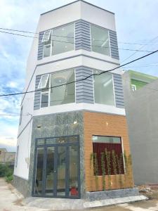 Bán nhà 2 mặt tiền hẻm Lã Xuân Oai, Quận 9, sổ hồng, gần dự án KĐT Đông Tăng Long