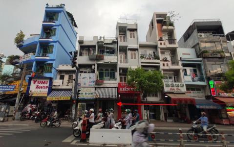 Bán nhà phố 3 phòng ngủ, đường Hoàng Diệu, phường 9, quận 4, diện tích đất 25.5m2, sổ hồng đầy đủ